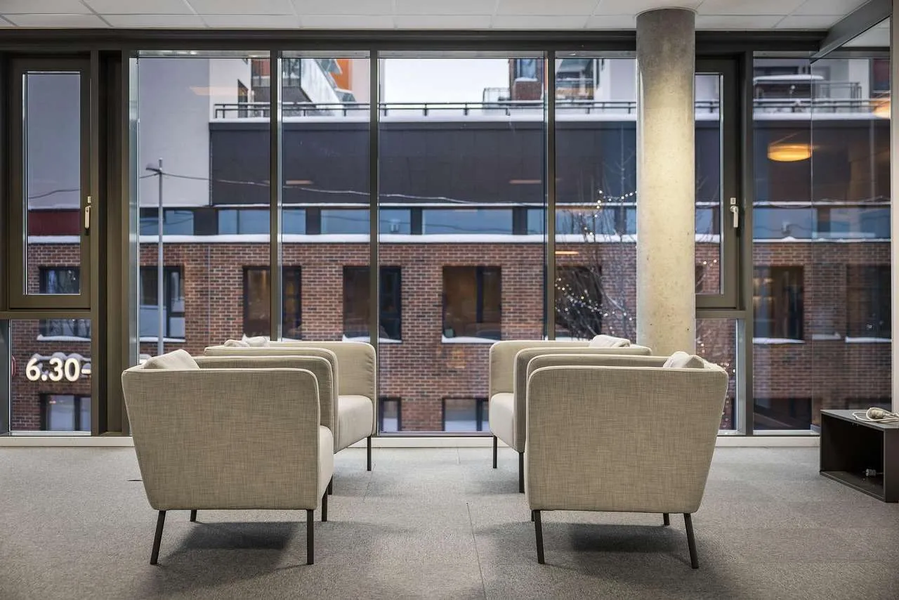 Home Window Tinting: Comfort, Privacy, Energy